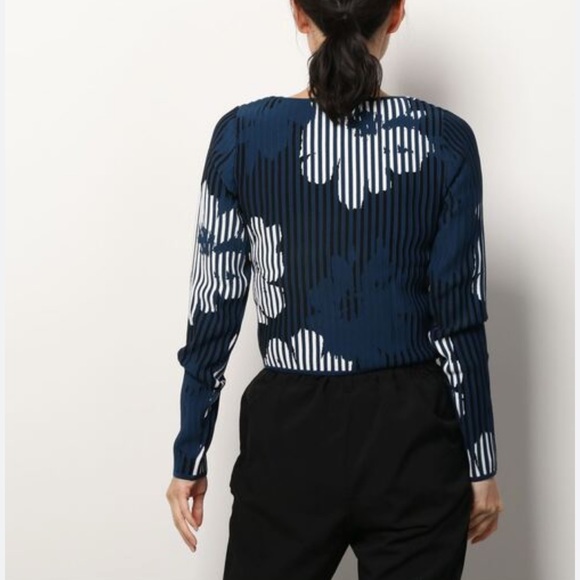 New Guess Marciano Sofia Jacquard Ribbed Crop Falling Long Sleeve S - Picture 5 of 6